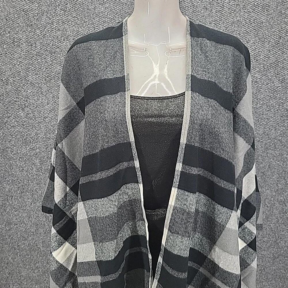 Belle by Kim Gravel Open Ruana Cardigan Wrap One Size Plus Black Gray Printed